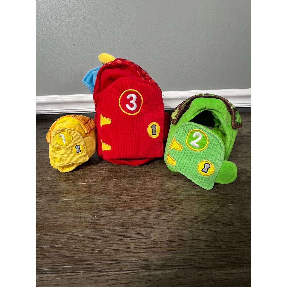 Melissa & Doug Three Little Pig Nestled Play Houses